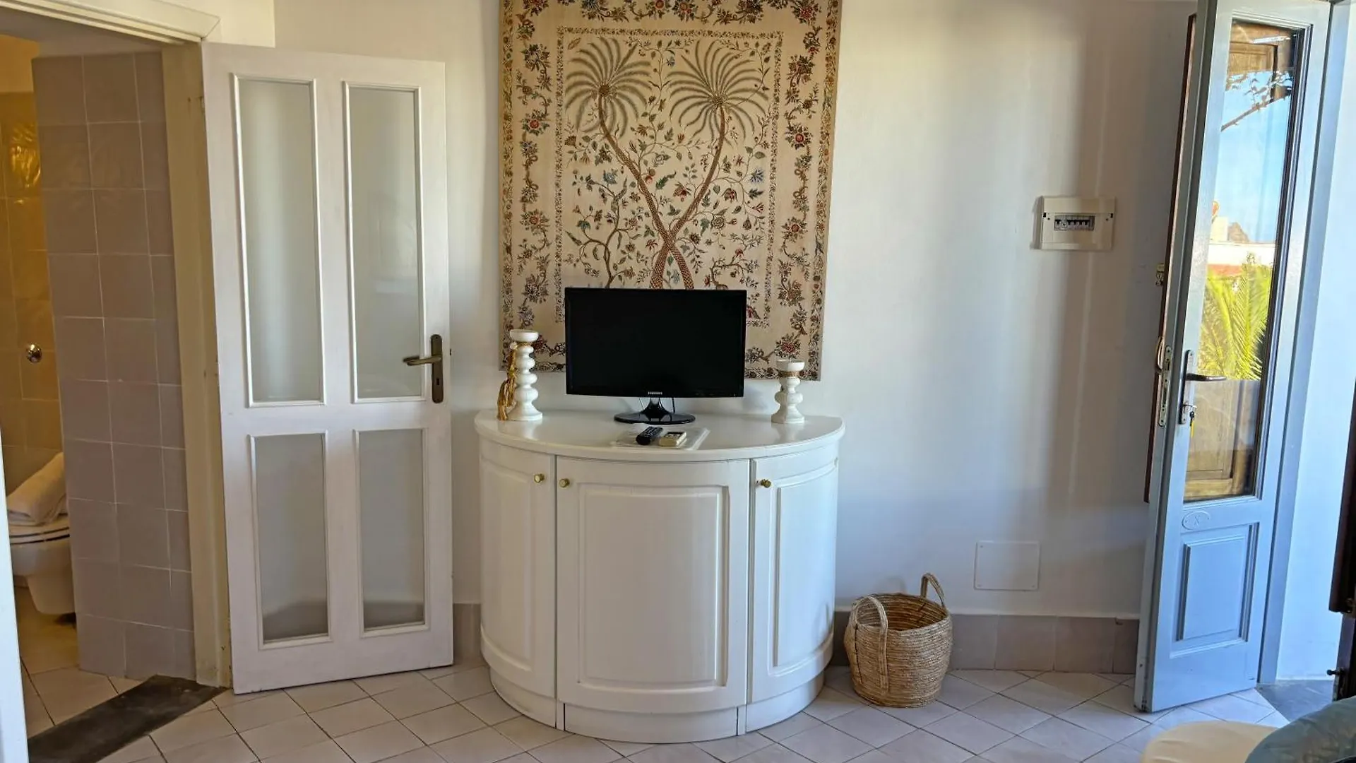Dependance La Caletta Hotel Panarea Italy