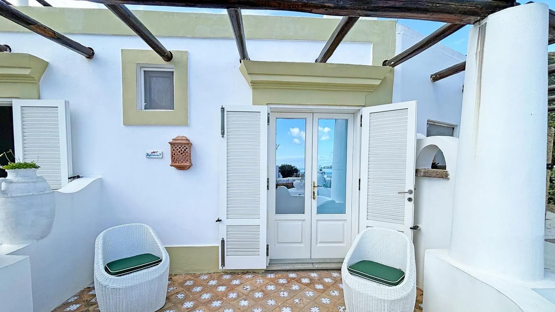 Dependance La Caletta Hotel Panarea Guest house